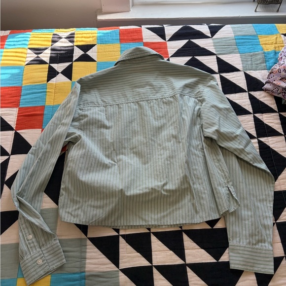 Abercrombie & Fitch Men's Green Striped Button-Down Shirt - Picture 3 of 3